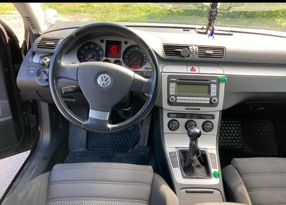 Volkswagen Passat cena 15900 przebieg: 256615, rok produkcji 2008 z Szprotawa małe 191